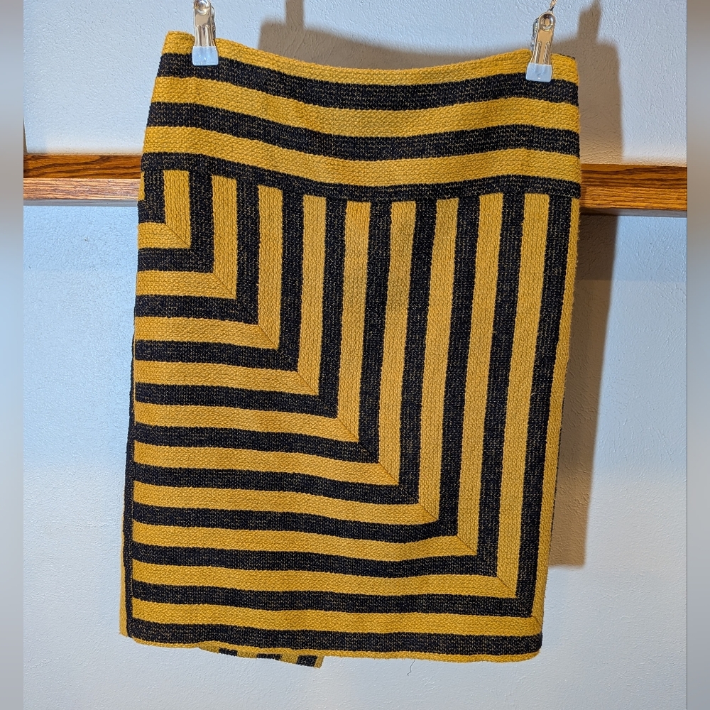 Eva Franco Black and Gold Geometric Pencil Skirt